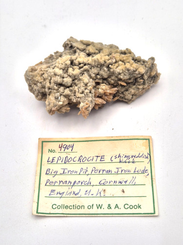 Lepidocrocite big iron pit - big,