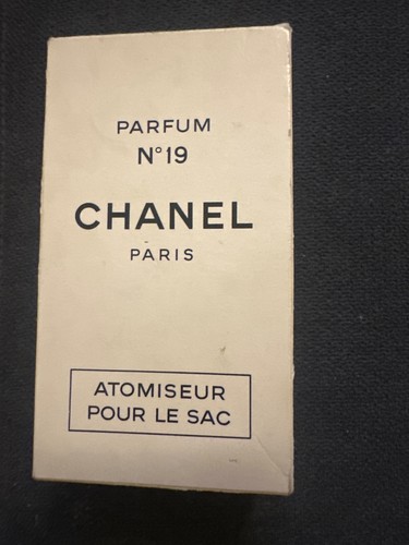 Empty vintage chanel 19 - empty, n°19