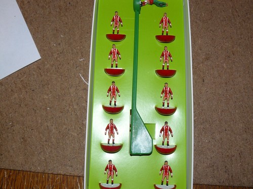 Leyton orient 1977 away kit - orient,