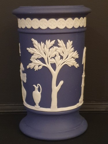 Wedgwood vase dark - vase, white