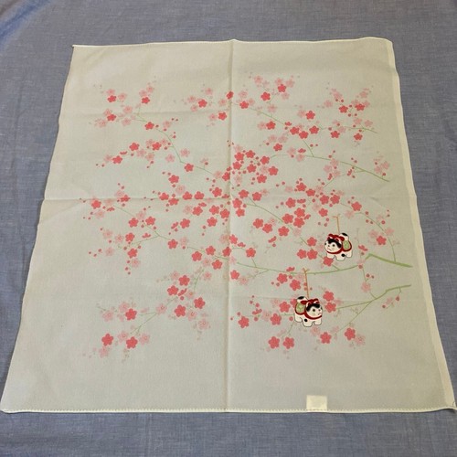 Sakura dog papier - , mache