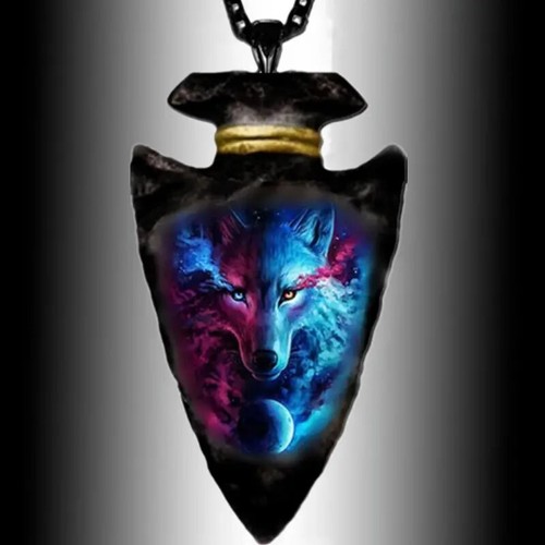 Arrowhead style wolf pendant - arrowhead,