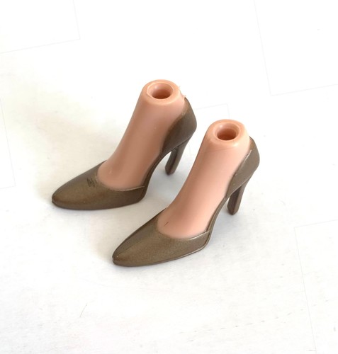 Bratz 2001 mga pair feet - of,