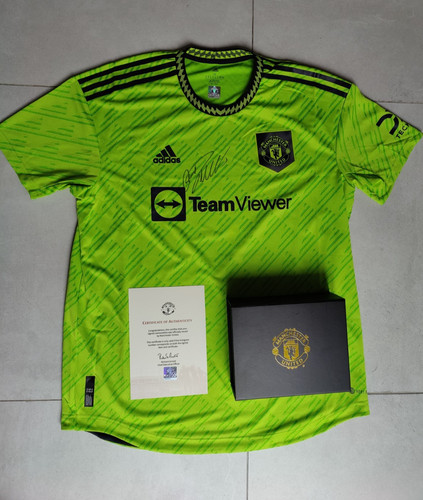Cristiano ronaldo signed - cristiano,