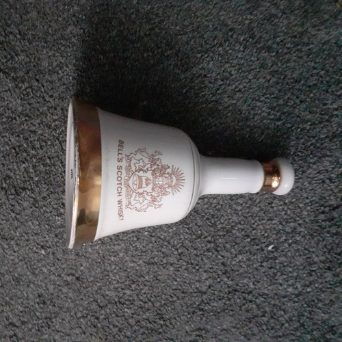 Wade royal decanter - decanter, bells