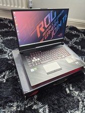 ASUS REPUBLIC OF GAMERS G712