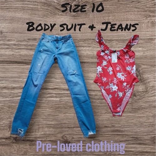 Ladies size rip jeans red - size,