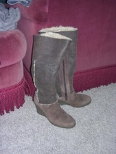 UGG AUSTRALIA AUBRIE TALL