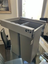 Blum Ninka 64ltr pull out Bin for 500 unit on Tandem soft close runners. Unused 