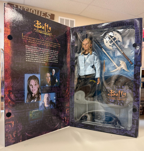 Buffy the vampire slayer 2005 - vampire,