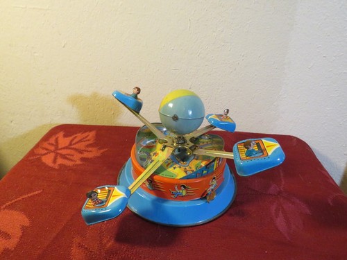 Merry round toy turning - go,