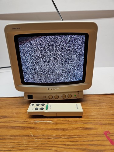 Vintage sony trinitron white - vintage,