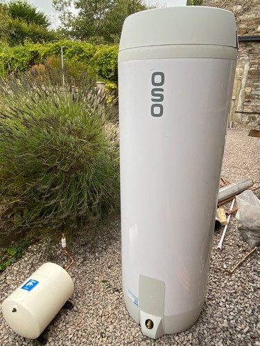 Hot water cylinder unvented - cylinder,