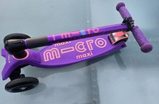 Micro Maxi Deluxe Foldable Purple Scooter  Very Good Condition