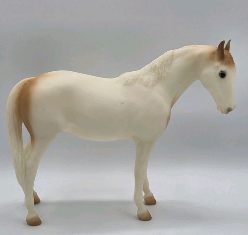 Breyer horse signed stephanie - breyer,