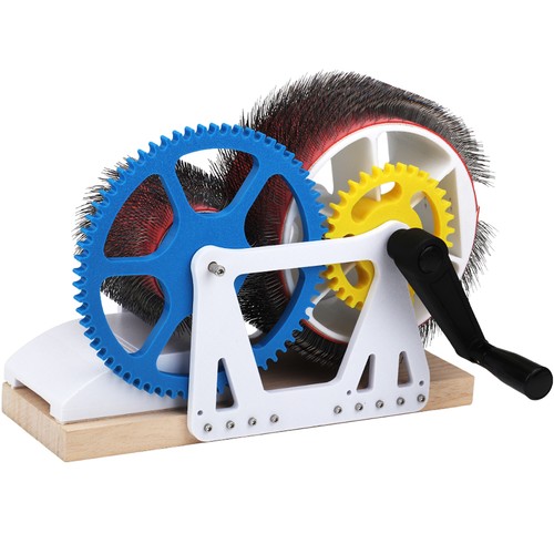 Hand cranking wool combing - hand-cranking,