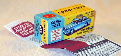Corgi toys 255 - corgi, motor