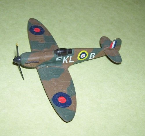 Corgi spitfire model - corgi,