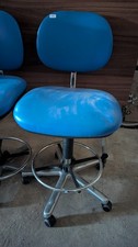 Lab Chair - Blue (on wheels)