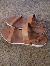 UGG Women's Sandals Size 10 Brown Flat Leather Strappy