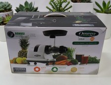 Omega J8007 Cold Press Juicer