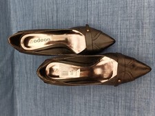 LADIES BLACK ODEON HEELED COURT SHOES IN BLACK. SIZE 5