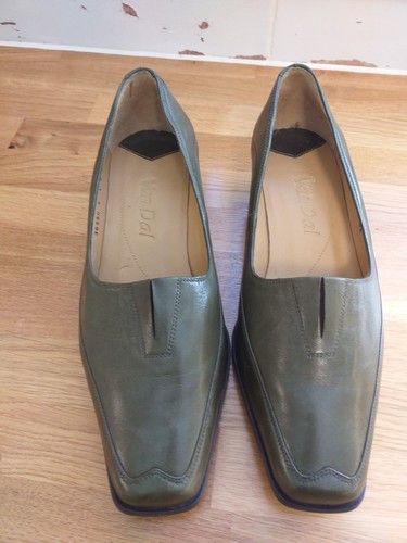 Green van dal - dal, leather