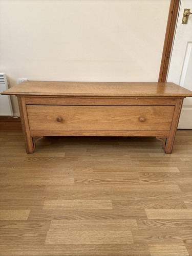 Antique oak topped - topped, tv