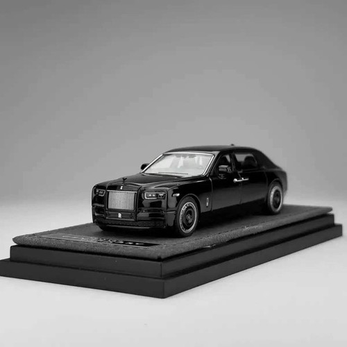 Banana model rolls - model, rolls-royce