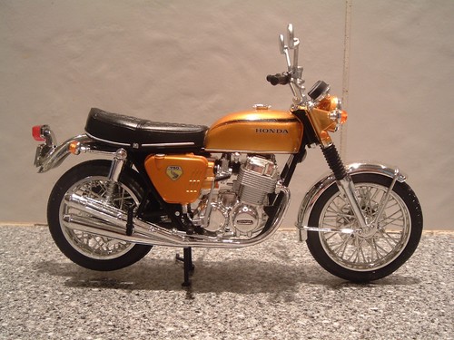 Honda cb750 super four - honda,
