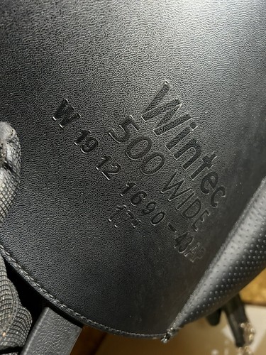 Wintec hart wide saddle - wide, 17”