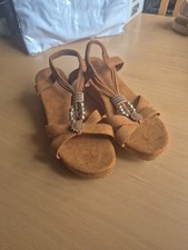 Ladies BNWOT Platform Wedge