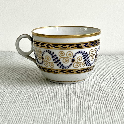 Antique new hall tea - cup, c1810
