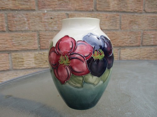 Moorcroft unusual colourway - moorcroft,