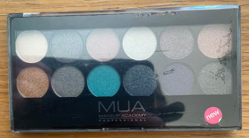 Mua makeup academy eyeshadow - mua,