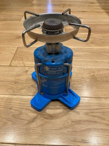 Portable butane cannister - ,