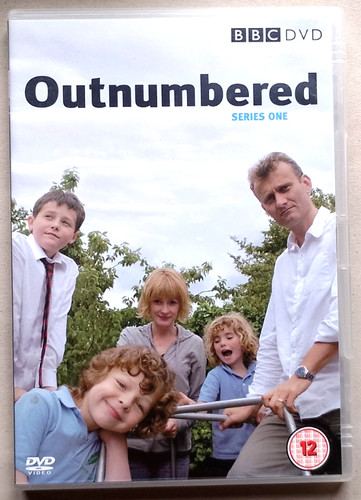 Dvd series outnumbered - tv, "outnumbered"