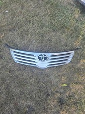FRONT MAIN GRILLE BUMPER CENTER GRILL TRIM INSERT TOYOTA AVENSIS T27 2009-2011