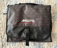 Musto hanging folding - wash, bag