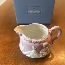 ￼RARE! Wedgewood Jasperware