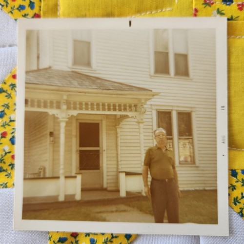 Vtg color snapshot photo 70s - vtg,