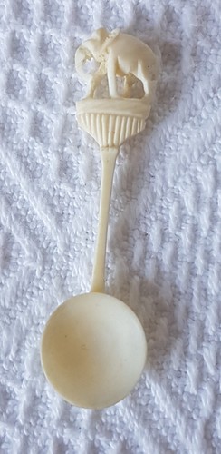 Salts spoon cream celluloid - spoon,