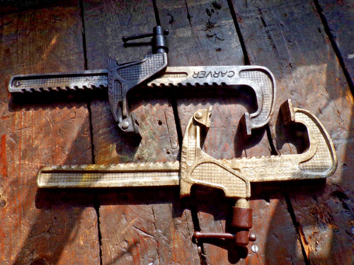 Off made england carver - off,