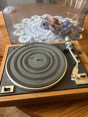Rotel 1100q turntable - rotel, rp-1100q
