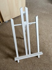 2 White Wooden Easels for Display Wedding Art Decoration Signs & Stands A4