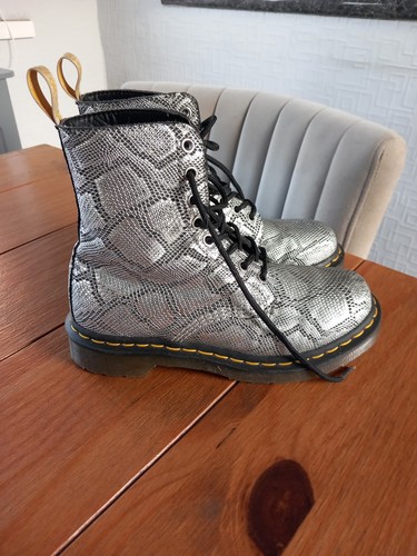 Martens vegan boots size 4 - vegan,