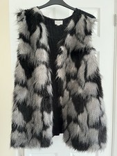 Plus Size 3x Bisou Bisou Faux Fur Fronted Gilet Back Knitted Black