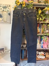 Levi demi curve - levi’s,