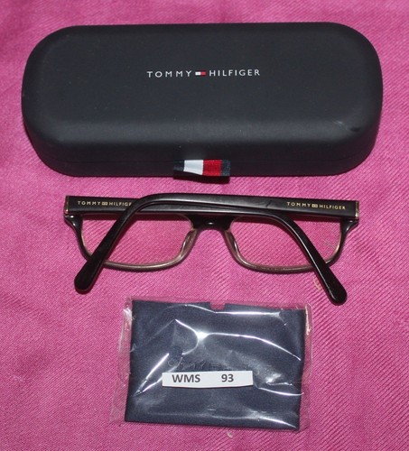 Tommy hilfiger black case - hilfiger,