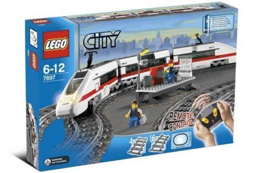Lego train 7897 - rc, passenger